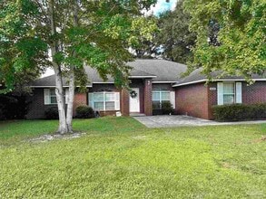 Building Photo - 5632 Rosebay St