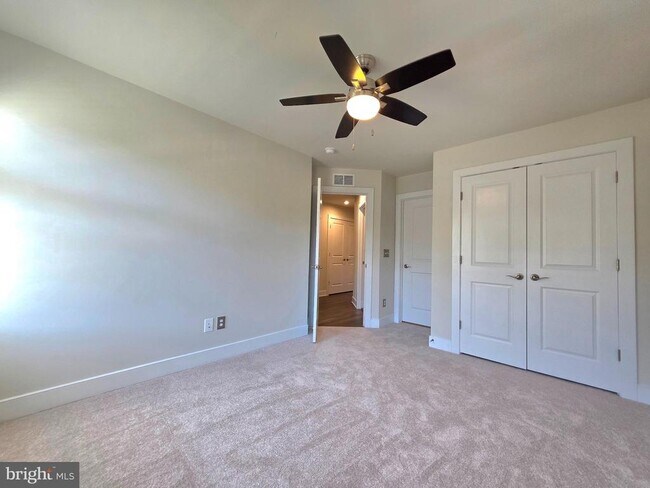 Building Photo - 1552 Meadowlark Glen Rd