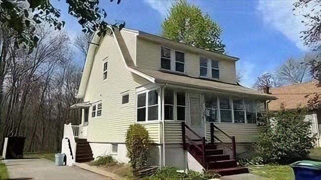 Primary Photo - 1225 Washington St