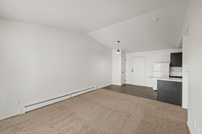 Building Photo - Ivy l | Elevated 3 Bedroom