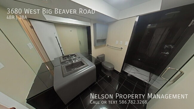 Building Photo - 3680 W Big Beaver Rd