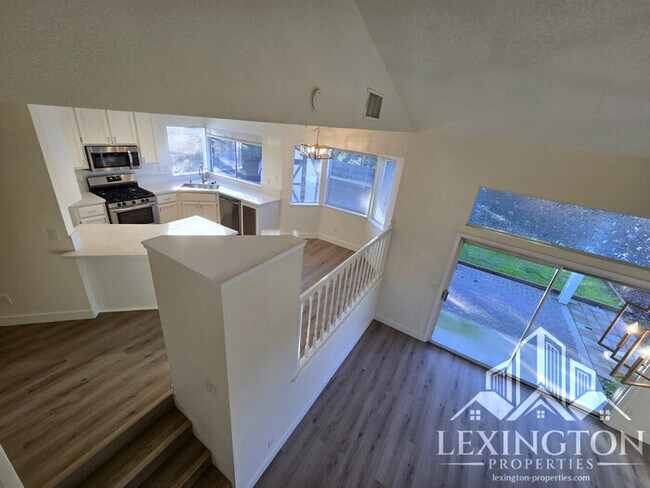 Building Photo - Beautifully Updated, 4BD/3BA, Home in Rocklin – Excellent Location!