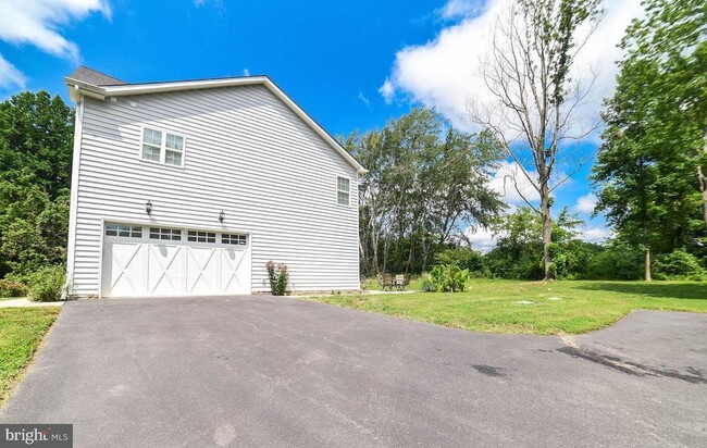 Building Photo - 416 Mill Swamp Rd