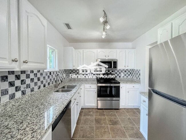 Building Photo - 4945 Paine Ln