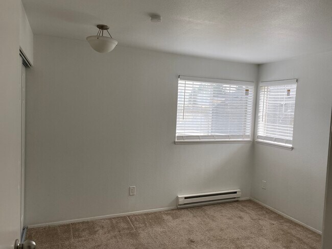 Building Photo - 5300 Harbour Pointe Blvd