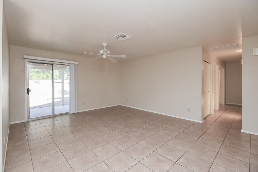 Building Photo - 4614 W Orchid Ln