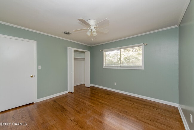 Building Photo - 232 Roselawn Blvd