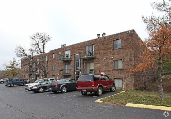 McHenry Ave Apartments - Oak Harbor Apartments
