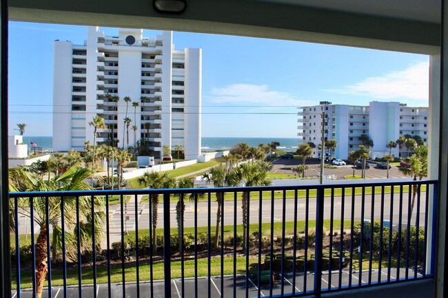 Building Photo - Reduced Ocean View rental available now!!!