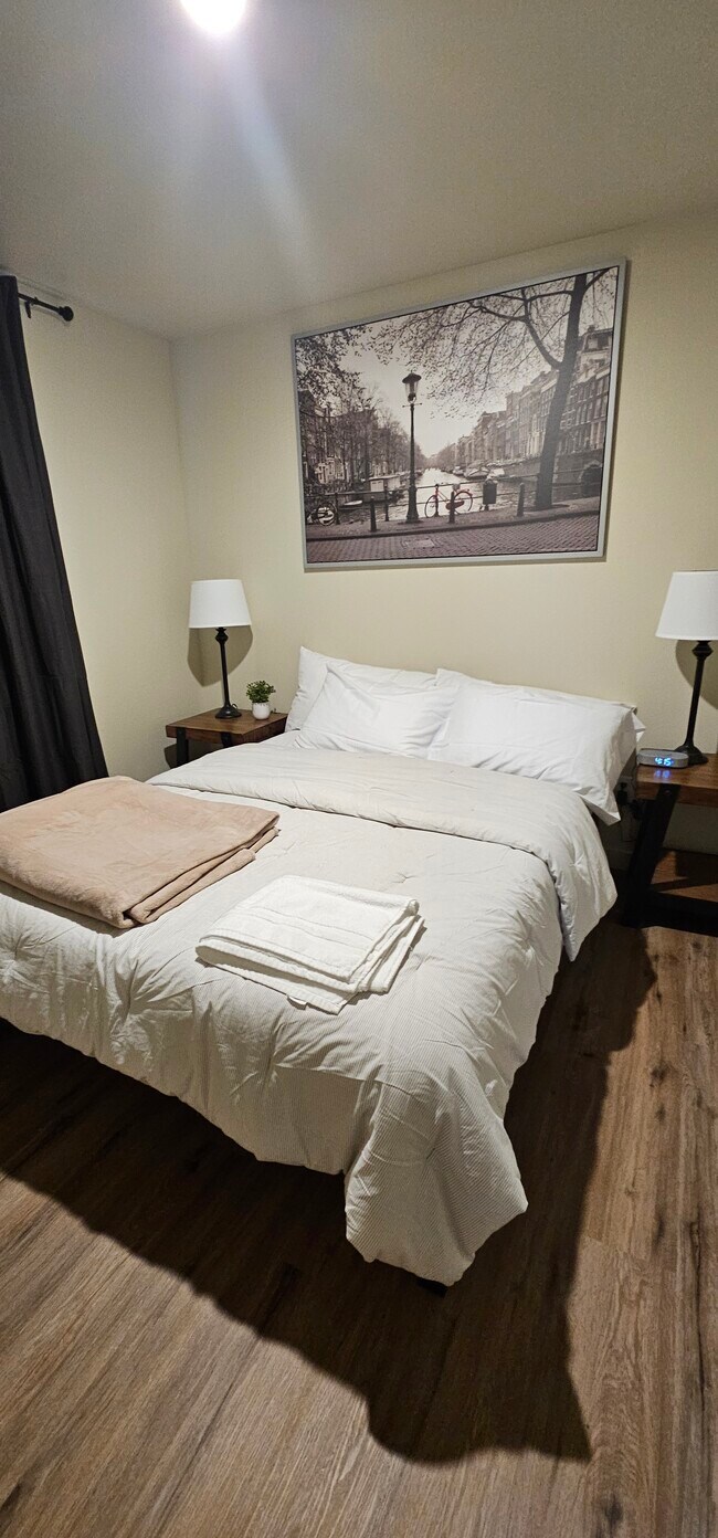 Building Photo - 275 Ipswich St