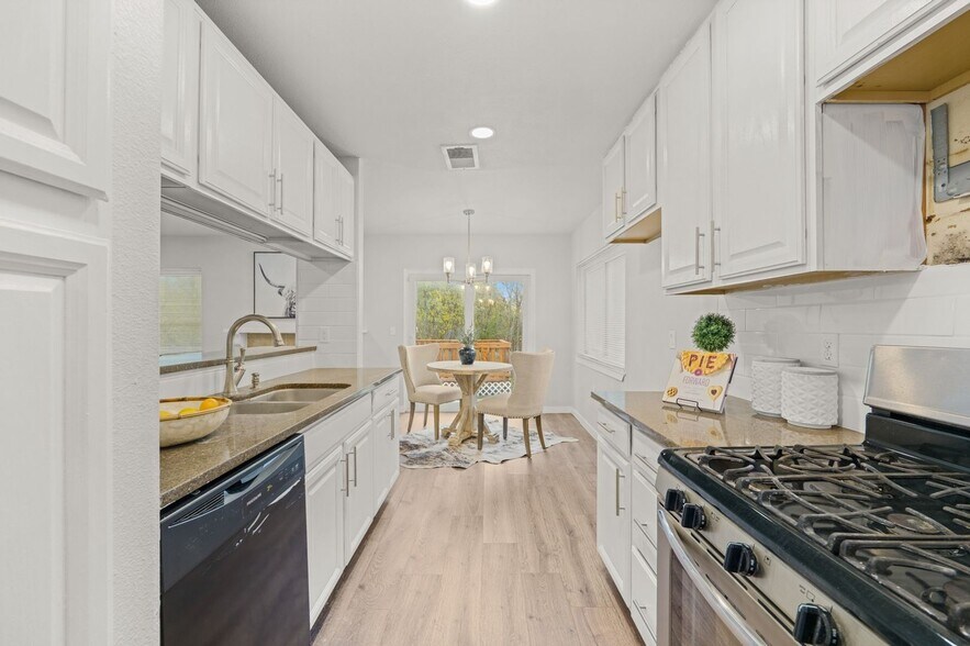 Building Photo - 10223 Flatland Trail