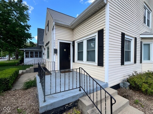 Building Photo - 5435 N College Ave