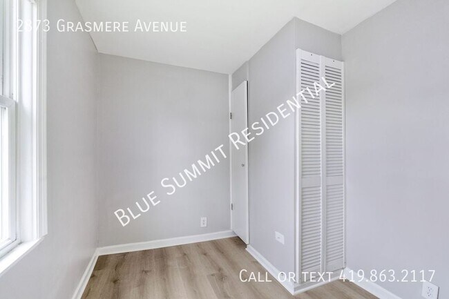 Building Photo - 2873 Grasmere Ave