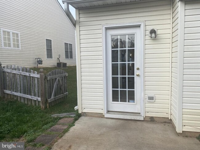 Building Photo - 6807 Winthrop Ct