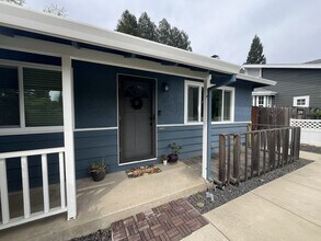 Building Photo - Charming 3 bedroom, 2 bathroom home for rent in Granite Bay, CA!