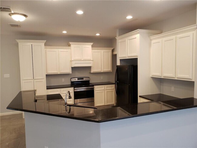 Building Photo - 1638 Clare Dr