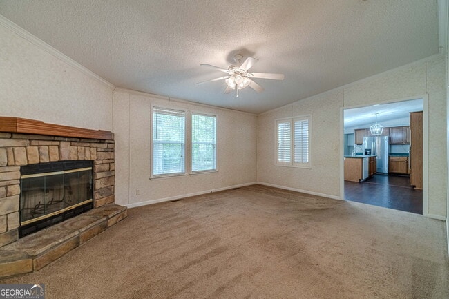 Building Photo - 246 Kings Ridge Dr