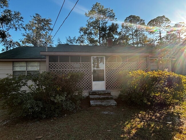 Primary Photo - 500 Azalea St