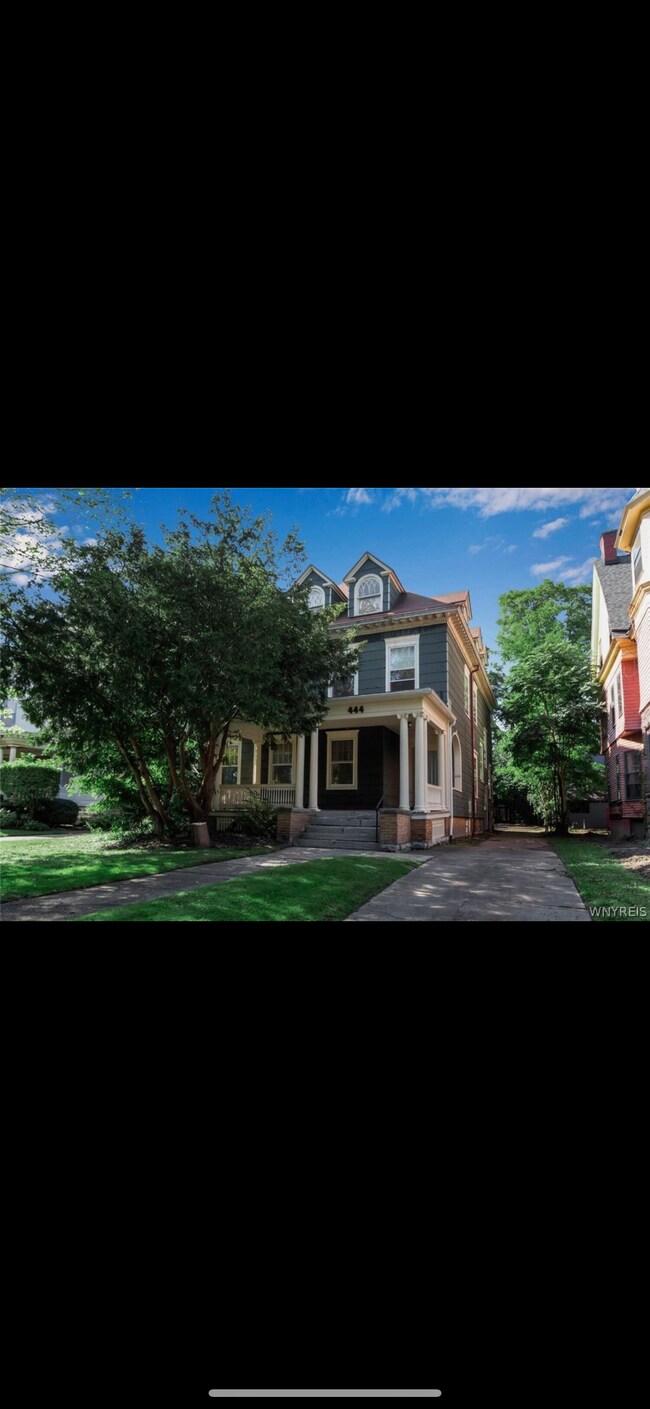 Primary Photo - 444 Linwood Ave