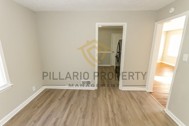 Building Photo - 3 Bed/1 Bath Bungalow near Wes Montgomery ...