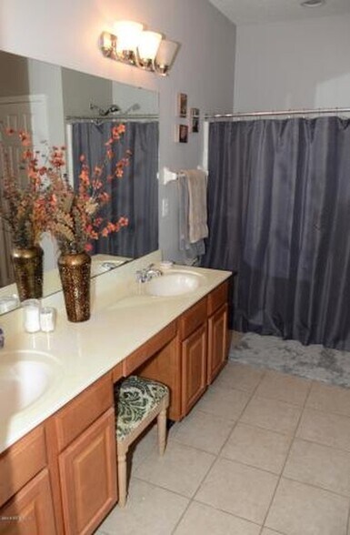 Building Photo - 273 Wooded Crossing Cir