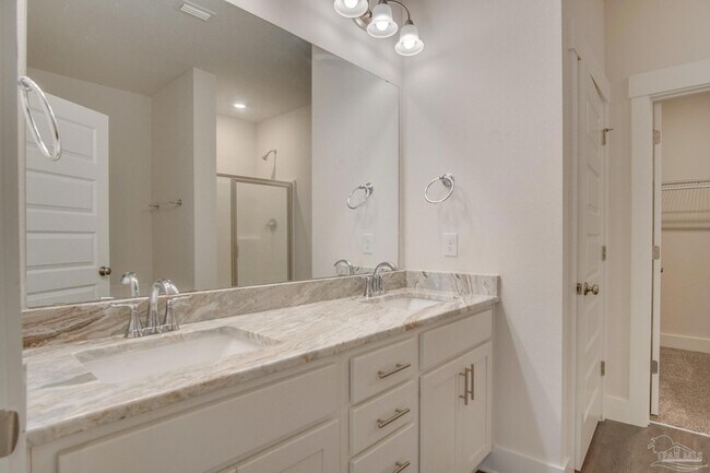 Building Photo - 713 Brambling Ct