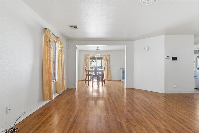 Building Photo - 5362 Walcott Dr