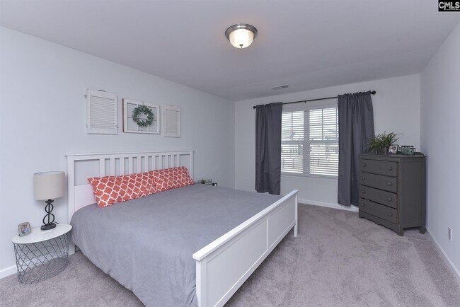 Building Photo - 288 Liberty Ridge Dr