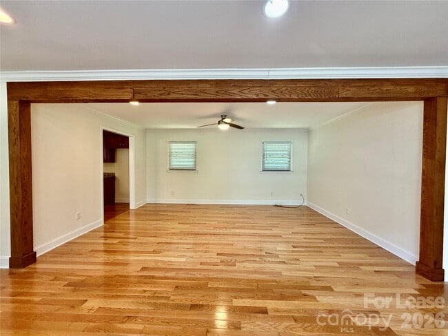 Building Photo - 109 James Dr