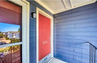 Building Photo - 18511 Egret Bay Blvd