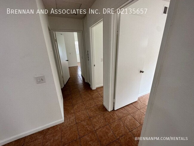 Building Photo - 1606 Woodrun Pl