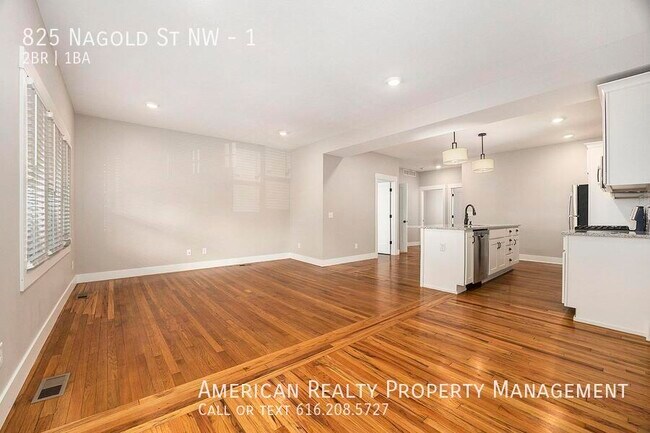 Building Photo - 825 Nagold St NW