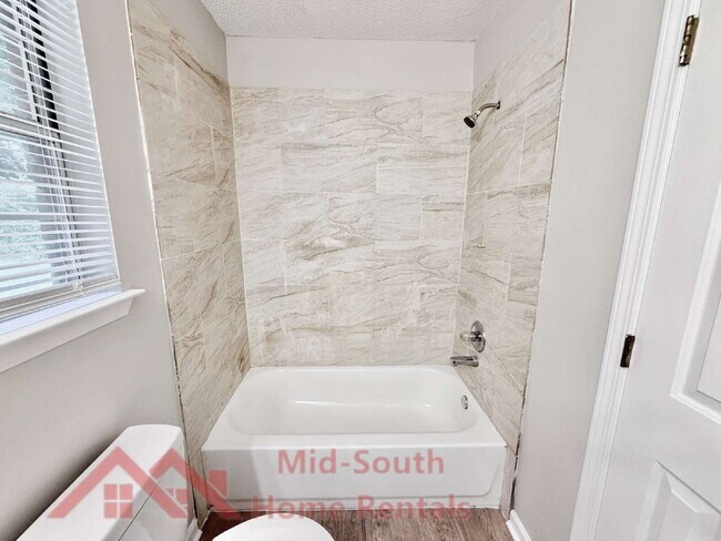 Building Photo - 4473 Cleopatra Cove N