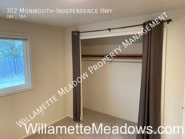 Building Photo - 302 Monmouth Independence Hwy