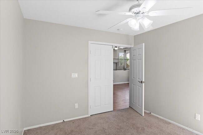 Building Photo - 2842 Via Florentine St