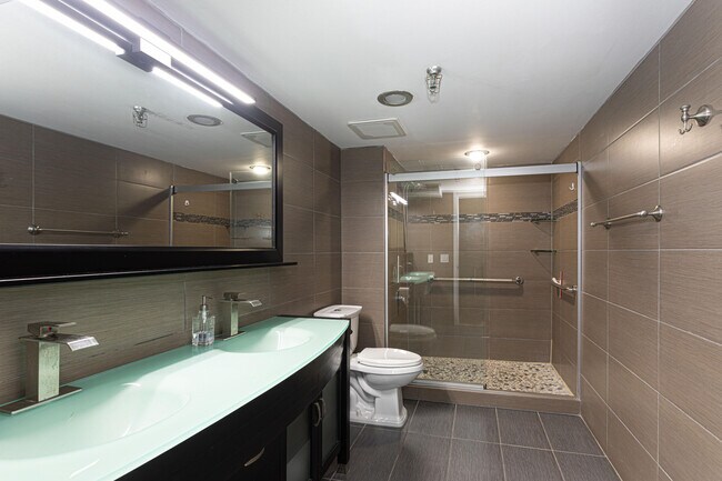 Building Photo - 6500 NW 2nd Ave