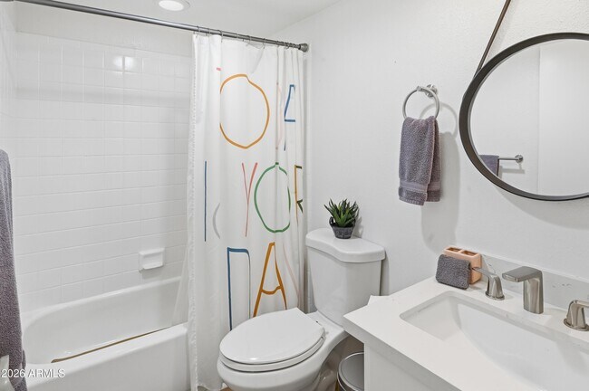 Building Photo - 4704 E Paradise Village Pkwy N