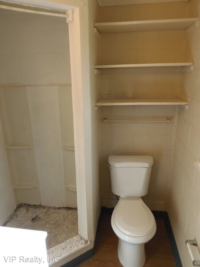 Building Photo - 283-289 Clarendon Ave