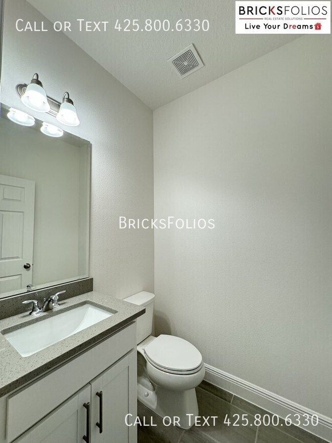 Building Photo - 14508 Crestavista Ave