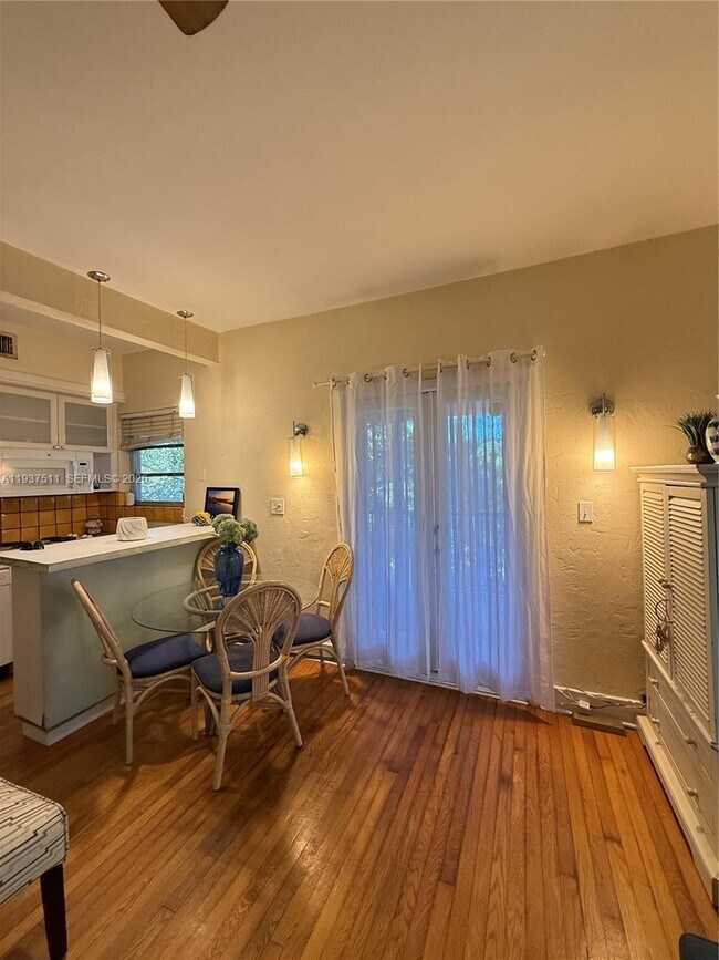 Building Photo - 1550 Jefferson Ave