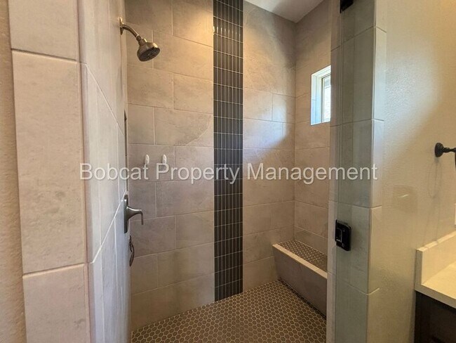 Building Photo - 3108 Cambria Lp