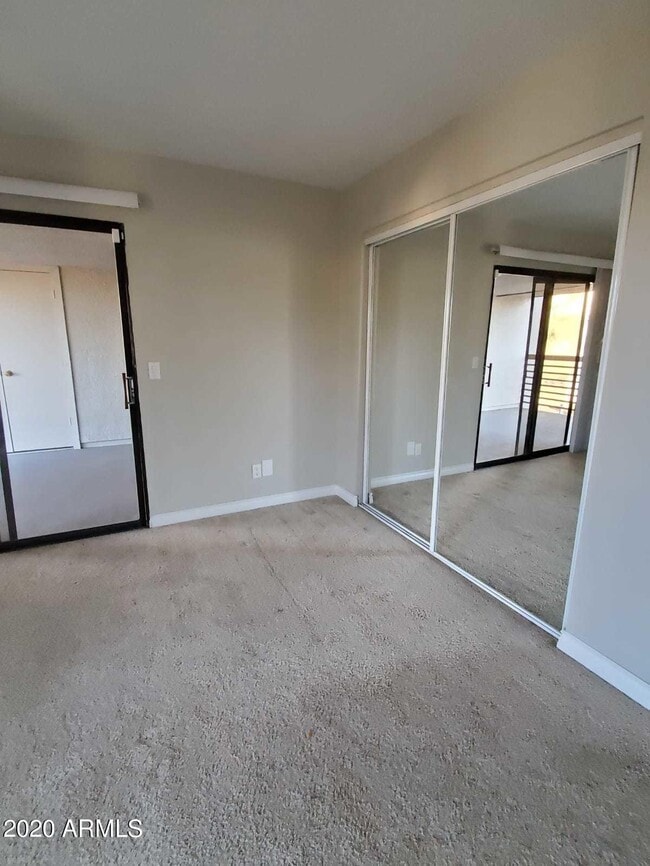 Building Photo - 3329 W Danbury Dr