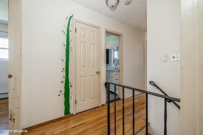 Building Photo - 126 Linden Ln