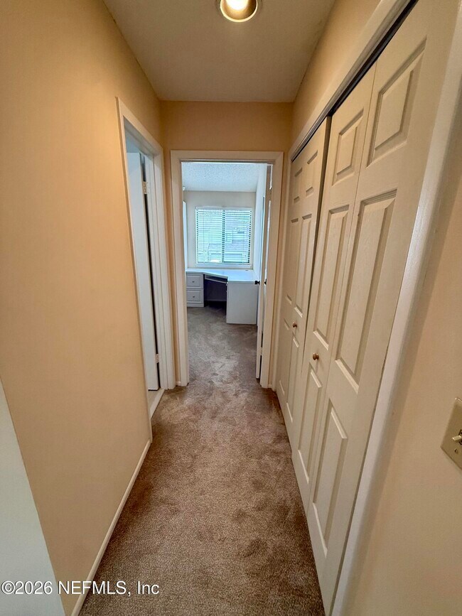 Building Photo - 536 Pelican Key