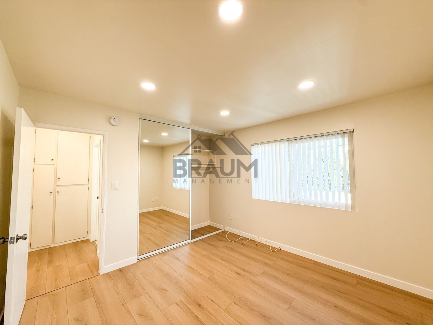 Building Photo - 5611 Fulcher Ave