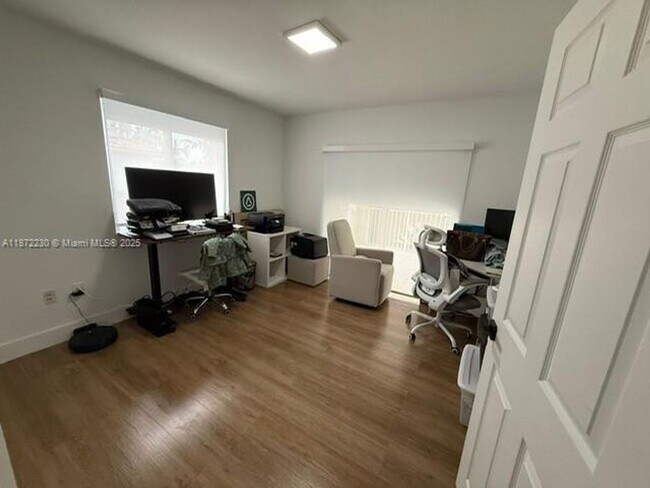 Building Photo - 6901 NW 112th Ave