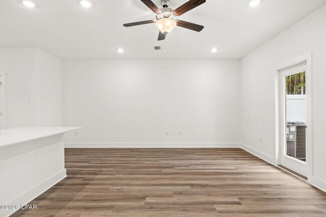 Building Photo - 188 Ellery Ln