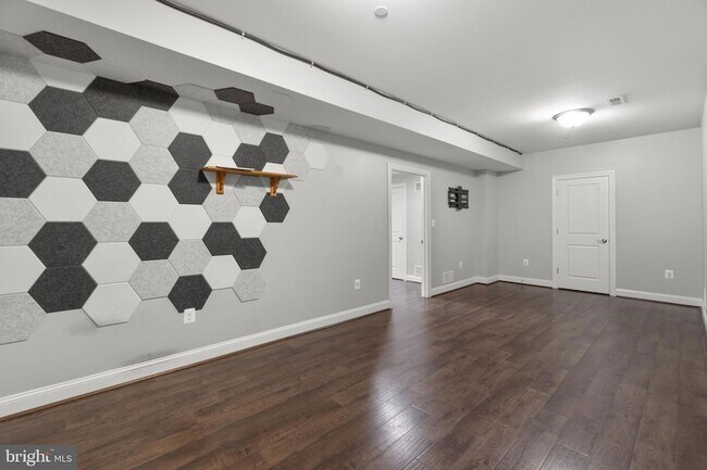 Building Photo - 945 Kayley Dr