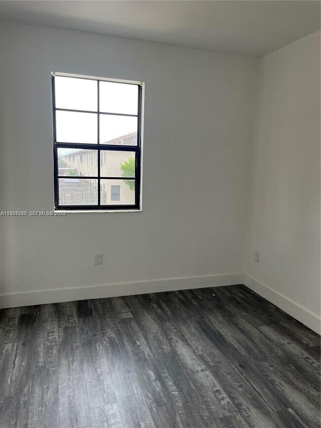 Building Photo - 24804 SW 116th Ave