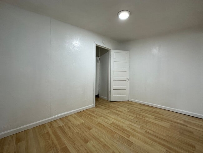 Building Photo - 405 Buchanan St